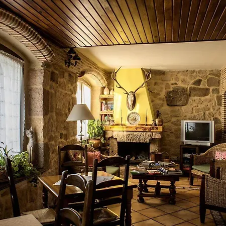 Casa Rural Del Medico Hontoria del Pinar